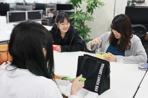 昼休憩の様子